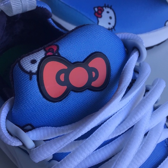 Hello Kitty x Nike Air Presto sneakers - Picture 10 of 16
